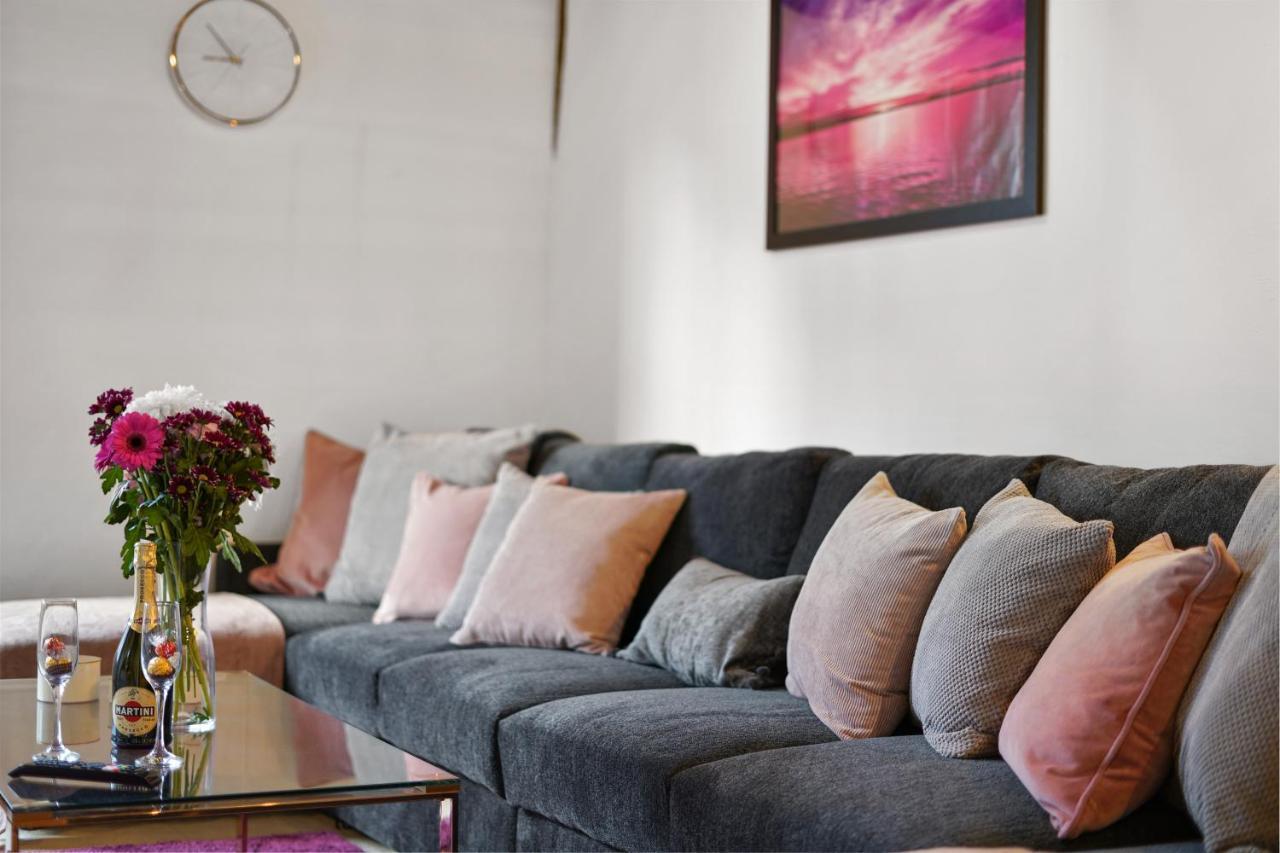 The Stunning Luxury Duplex Of קנטרבורי מראה חיצוני תמונה