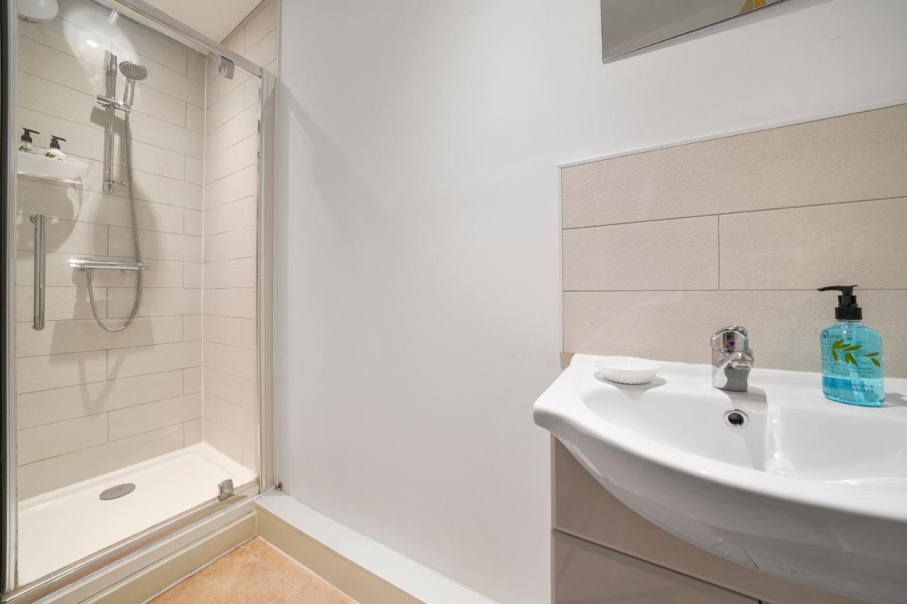 The Stunning Luxury Duplex Of קנטרבורי מראה חיצוני תמונה